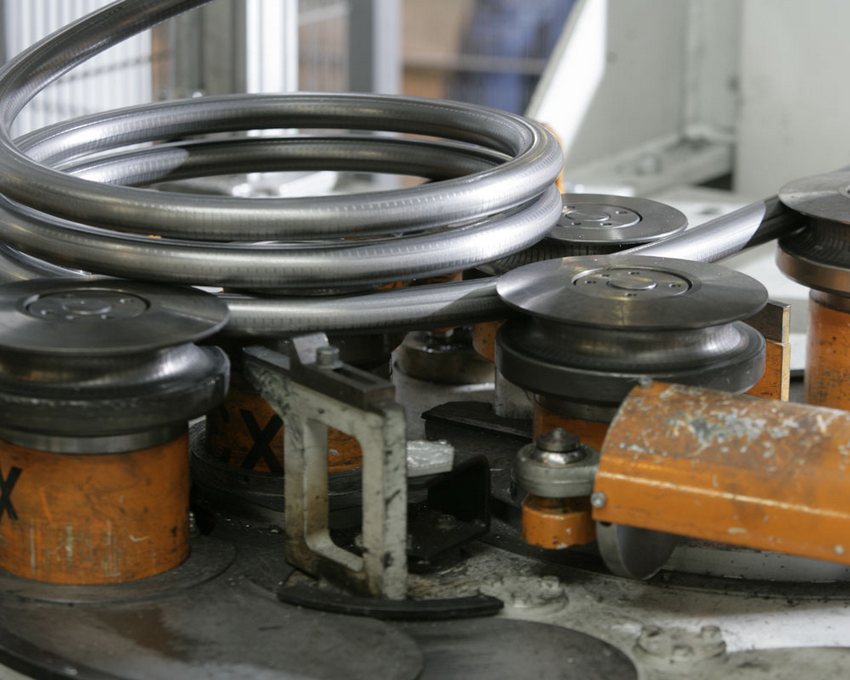 Maszyna Gnutik do obróbki rur metodą kucia na zimno Maszyna Gnutik do obróbki rur metodą kucia na zimno