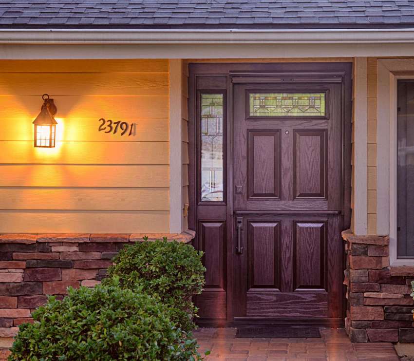 מבני עץ הם האופציה הפופולרית ביותר לדלת רחוב. מבני עץ הם האופציה הפופולרית ביותר לדלת רחוב.