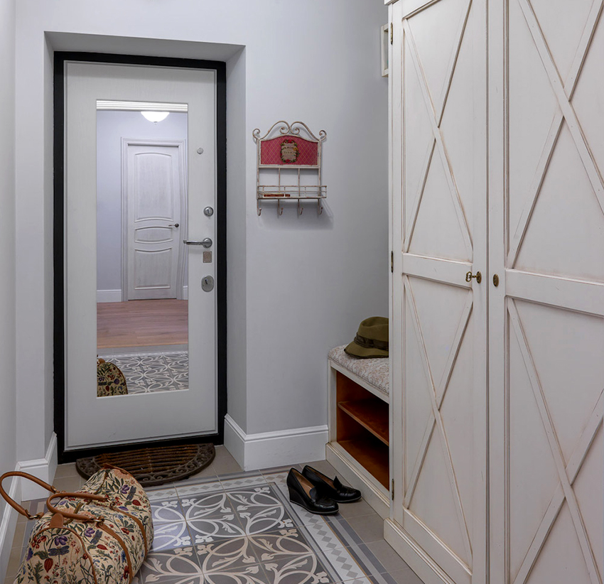 Les toiles en aluminium d'entrée comprennent de 3 à 5 chambres Les toiles en aluminium d'entrée comprennent de 3 à 5 chambres