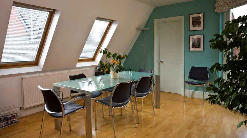 Le prix d'une feuille d'aluminium dépendra du type de construction et du type de modèle Le prix d'une feuille d'aluminium dépendra du type de construction et du type de modèle