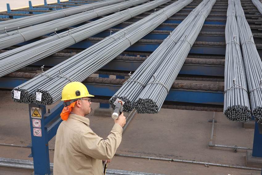 หากจำเป็นต้องคำนวณมวลของแท่งเสริมแรงโดยเฉพาะพื้นที่ของวงกลมจะคูณด้วยความยาว หากจำเป็นต้องคำนวณมวลของแท่งเสริมแรงโดยเฉพาะพื้นที่ของวงกลมจะคูณด้วยความยาว