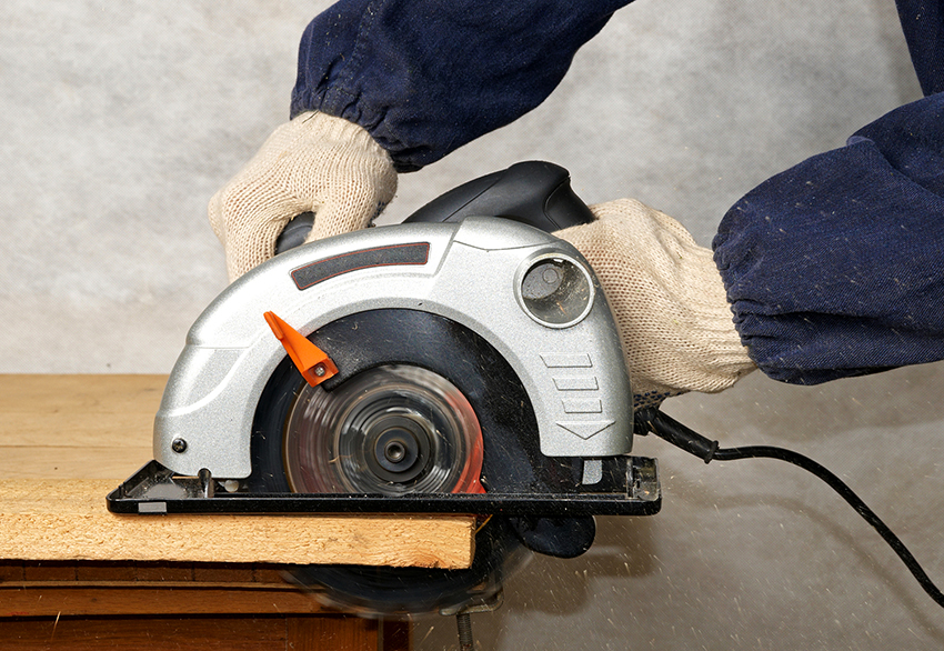 Kettensägeblätter gelten als am besten geeignet für die Arbeit mit Holz. Kettensägeblätter gelten als am besten geeignet für die Arbeit mit Holz.