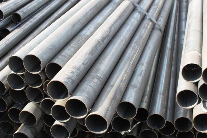 Надлъжните електрозаварени стоманени тръби имат много широк спектър на приложение Надлъжните електрозаварени стоманени тръби имат много широк спектър на приложение