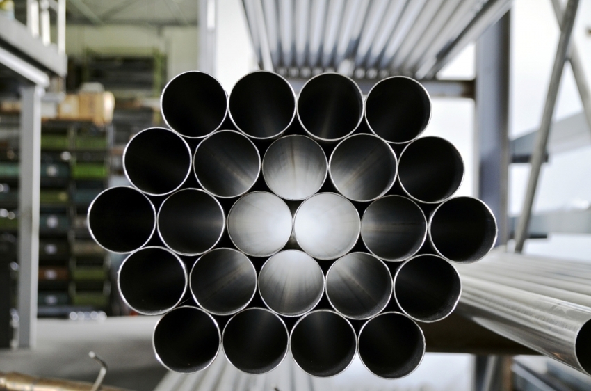 Конструкцията на прецизни стоманени тръби е особено устойчива на различни външни влияния Конструкцията на прецизни стоманени тръби е особено устойчива на различни външни влияния