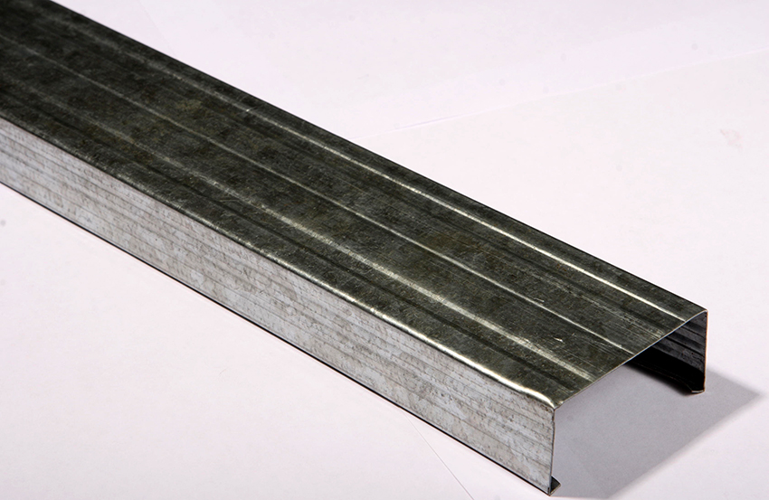 A vázdoboz saját kezű készítéséhez u alakú horganyzott profilra lesz szükség A vázdoboz saját kezű készítéséhez u alakú horganyzott profilra lesz szükség