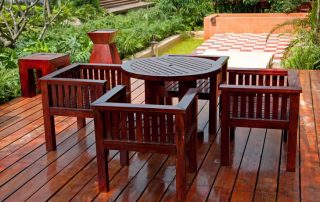 Фотьойли, изработени от дърво: удобни, надеждни и оригинални интериорни детайли