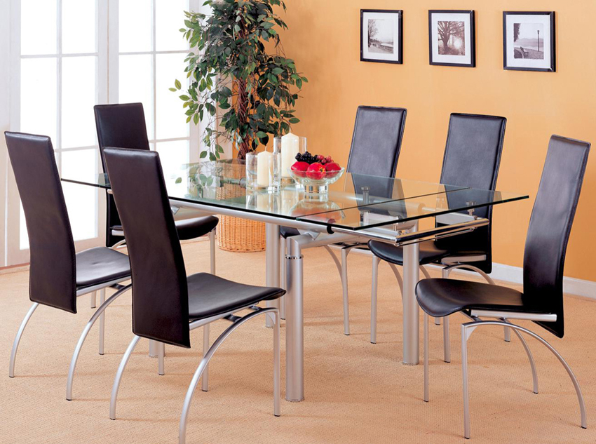 Benene på køkkenbordet i glas skal være stabile og stærke Benene på køkkenbordet i glas skal være stabile og stærke