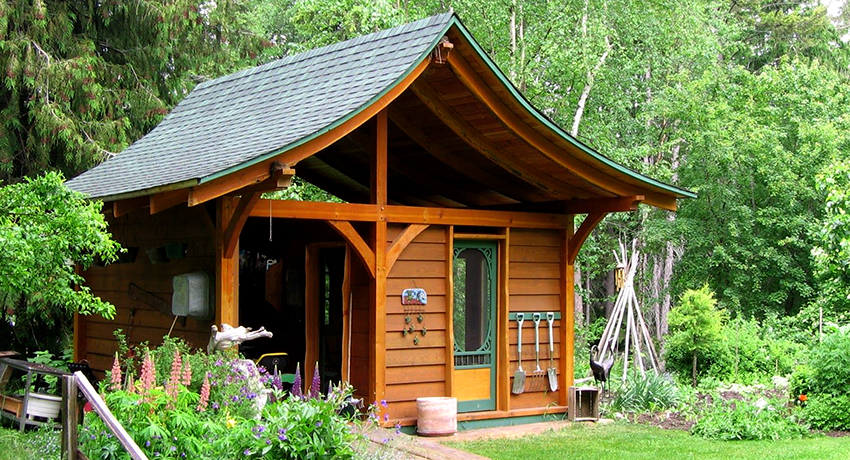 Vrtna šupa nezamjenjiva je zgrada na ljetnikovcu Proširi sam