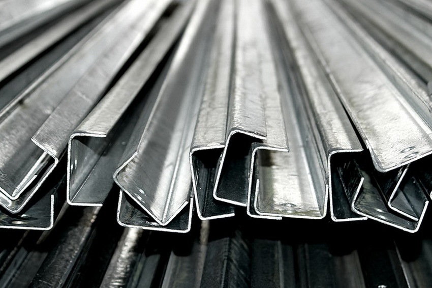 لتحديد أنواع القنوات وخصائصها ، استخدم الرموز الخاصة لتحديد أنواع القنوات وخصائصها ، استخدم الرموز الخاصة