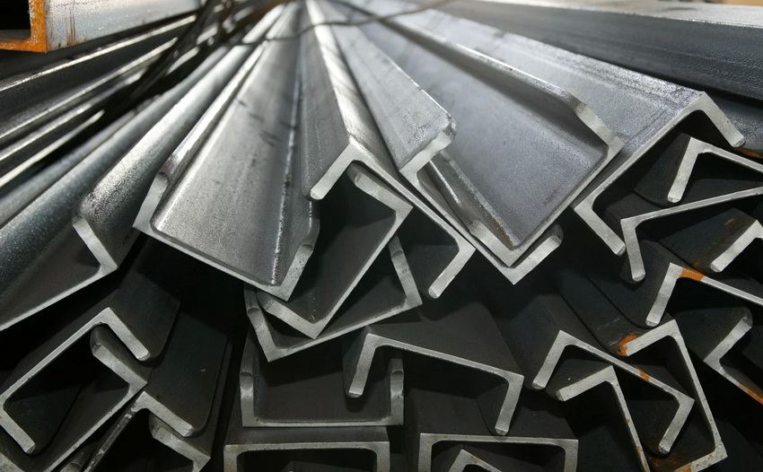 يمكن أن يكون طول القناة مختلفًا وغالبًا ما يبدأ من 2 متر يمكن أن يكون طول القناة مختلفًا وغالبًا ما يبدأ من 2 متر