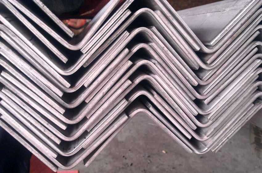 הפופולריות ביותר הן פינות כפופות, השייכות למחלקה B הפופולריות ביותר הן פינות כפופות, השייכות למחלקה B