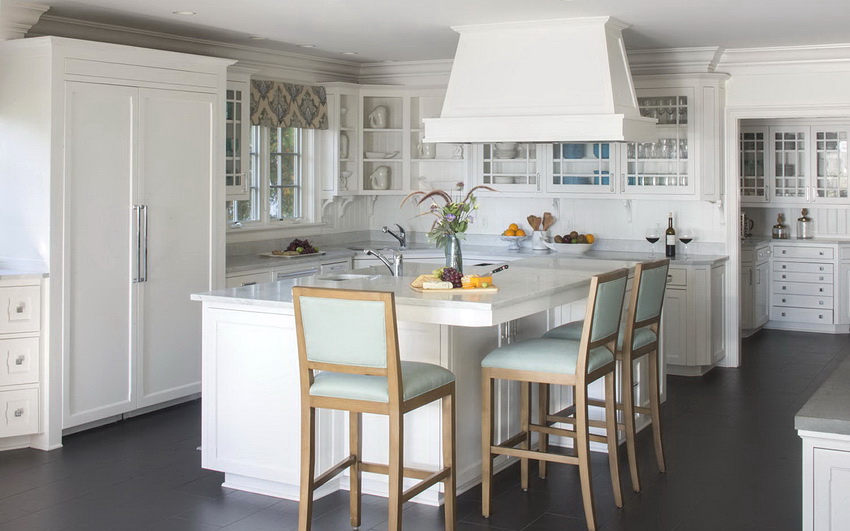 Prirodno drvo vremenski je provjereno ekološki materijal koji se široko koristi za izradu namještaja Prirodno drvo vremenski je provjereno ekološki materijal koji se široko koristi za izradu namještaja