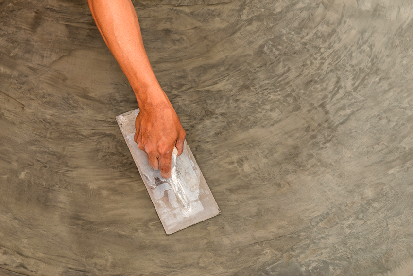 Sa tulong ng likidong baso, ang kongkreto ay maaaring palakasin, ang mga bitak ay maaaring sarado, ang mga seam ay maaaring insulated Sa tulong ng likidong baso, ang kongkreto ay maaaring palakasin, ang mga bitak ay maaaring sarado, ang mga seam ay maaaring insulated