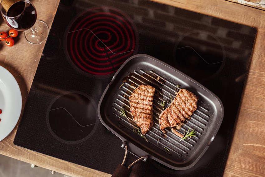 Os fogões elétricos consomem 1,5 vezes mais eletricidade do que os fogões de indução Os fogões elétricos consomem 1,5 vezes mais eletricidade do que os fogões de indução