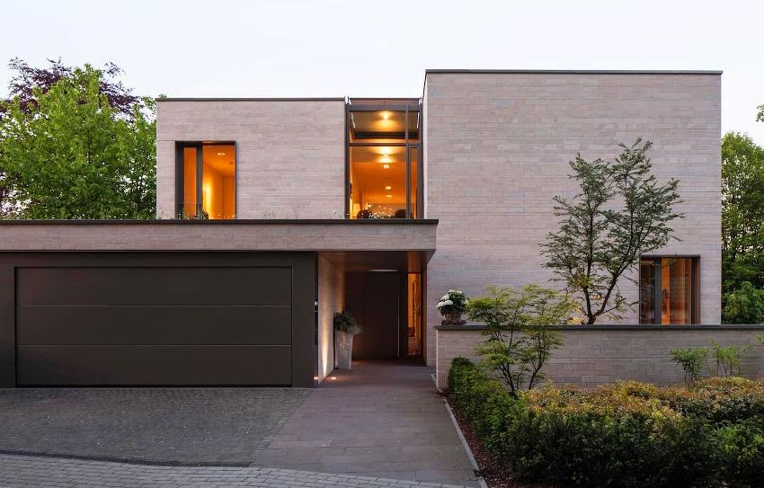 يعتبر الطوب ذو النمط العلوي هو أكثر المواد المواجهة شيوعًا يعتبر الطوب ذو النمط العلوي هو أكثر المواد المواجهة شيوعًا