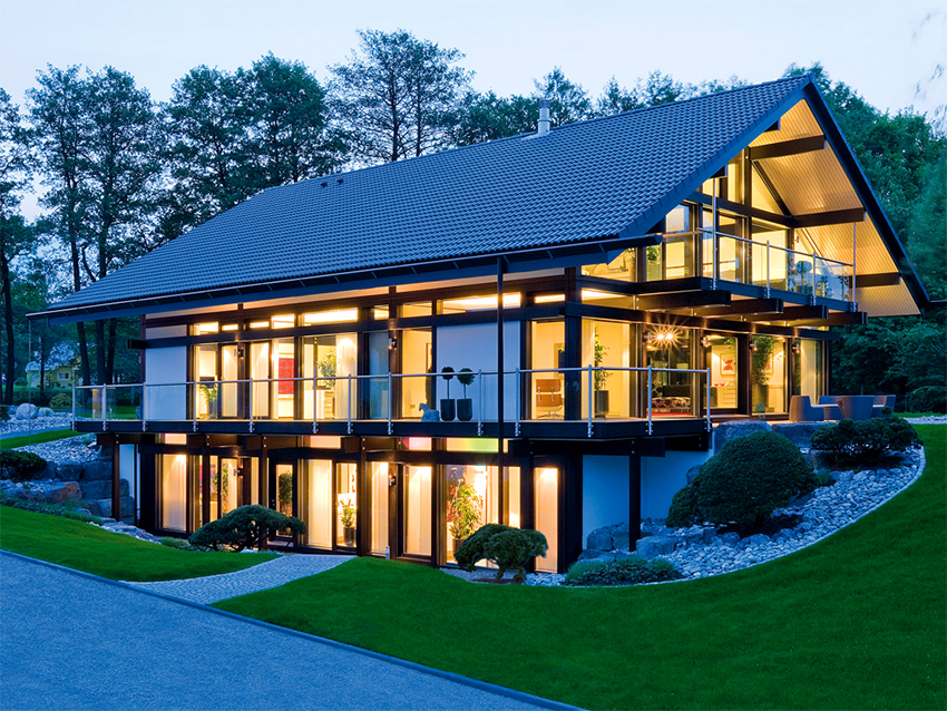 For øyeblikket er bindingsverkshus med panoramavinduer ekstremt populære. For øyeblikket er bindingsverkshus med panoramavinduer ekstremt populære.