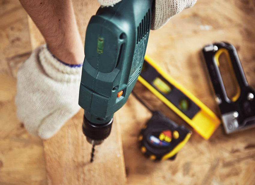 การประกอบเตียงสองชั้นดำเนินการตามคำแนะนำ