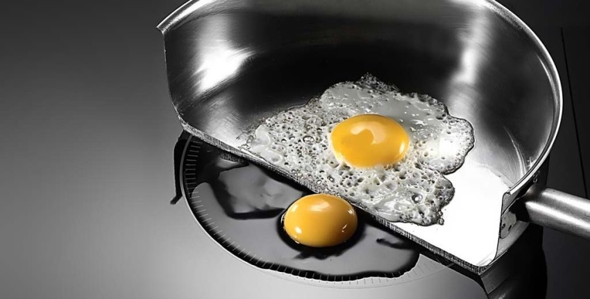 A placa de indução não está equipada com elementos de aquecimento, são substituídos pelo fundo dos tachos A placa de indução não está equipada com elementos de aquecimento, são substituídos pelo fundo dos tachos