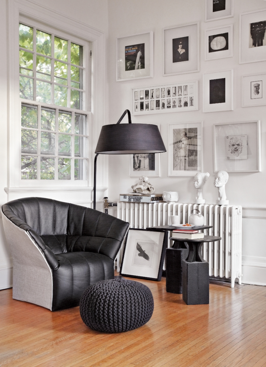 Hovedtrækkene i minimalismestilen er det enkle og ukomplicerede i interiøret. Hovedtrækkene i minimalismestilen er det enkle og ukomplicerede i interiøret.