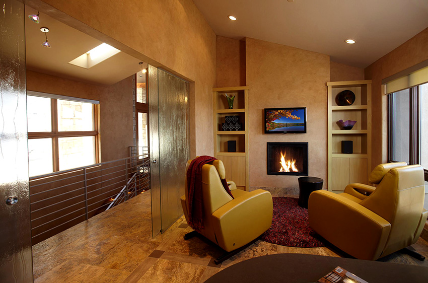 Døre i massivt glas uden ramme ser stilfulde og smukke ud i interiøret Døre i massivt glas uden ramme ser stilfulde og smukke ud i interiøret