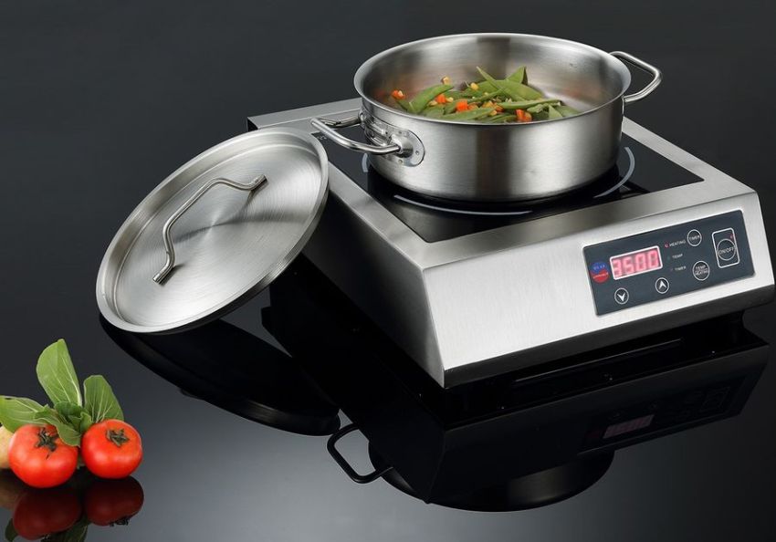 Problemer med opvarmningshastigheden kan opstå, hvis diameteren på bunden af gryden ikke svarer til den samme indikator på kogepladen. Problemer med opvarmningshastigheden kan opstå, hvis diameteren på bunden af gryden ikke svarer til den samme indikator på kogepladen.