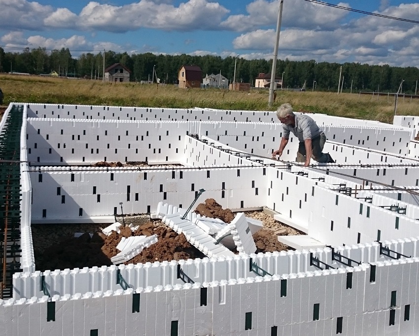 อุปกรณ์แบบหล่อไม่ซับซ้อนโดยเฉพาะและสามารถทำได้อย่างอิสระ อุปกรณ์แบบหล่อไม่ซับซ้อนโดยเฉพาะและสามารถทำได้อย่างอิสระ