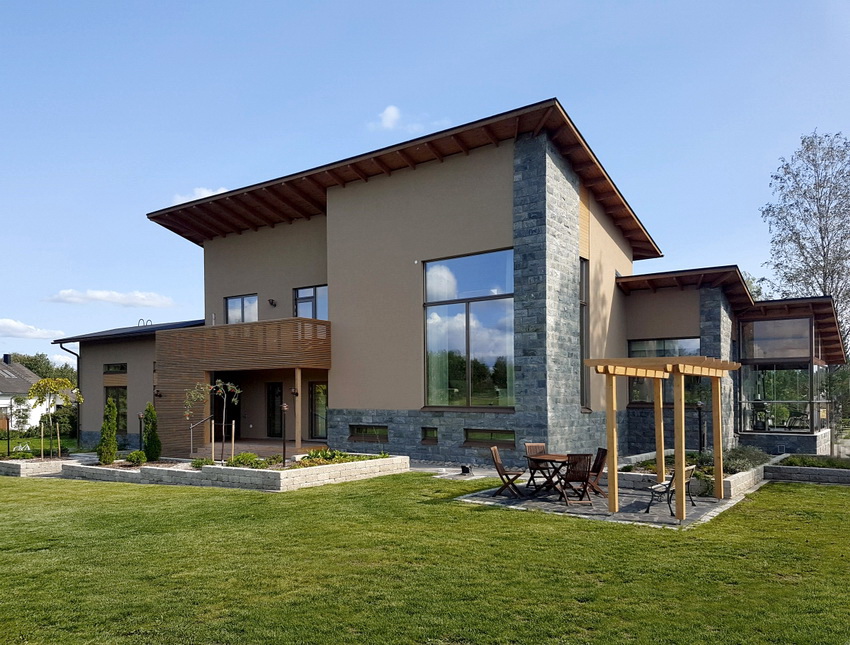 Pinapayagan ka ng modernong teknolohiya para sa pagtatayo ng mga Finnish na bahay na lumikha ng tunay na maginhawa at eco-friendly na mga mansyon Pinapayagan ka ng modernong teknolohiya para sa pagtatayo ng mga Finnish na bahay na lumikha ng tunay na maginhawa at eco-friendly na mga mansyon