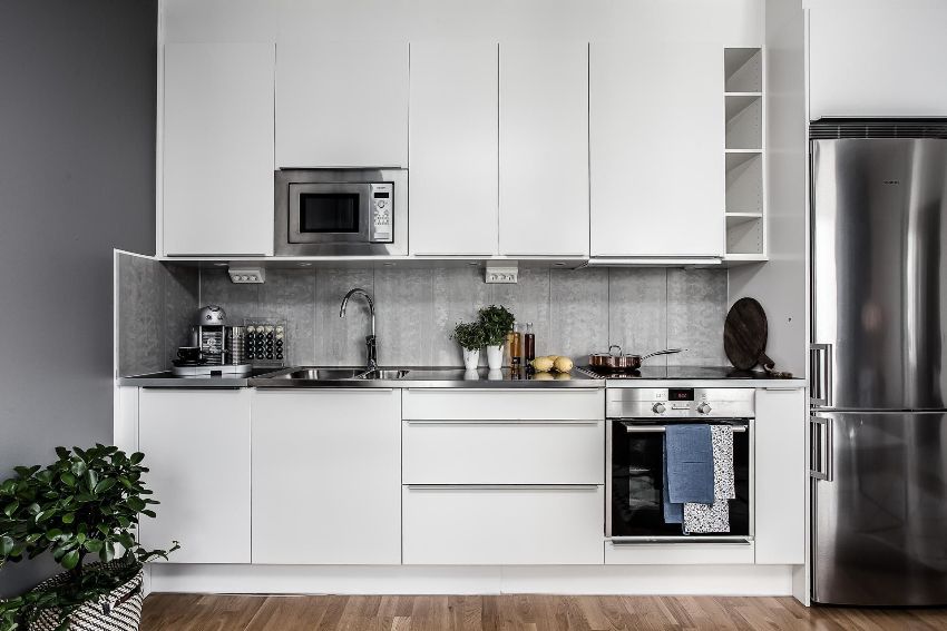 A maioria das funções do micro-ondas é automatizada - você pode cozinhar e fazer outras coisas ao mesmo tempo A maioria das funções do micro-ondas é automatizada - você pode cozinhar e fazer outras coisas ao mesmo tempo