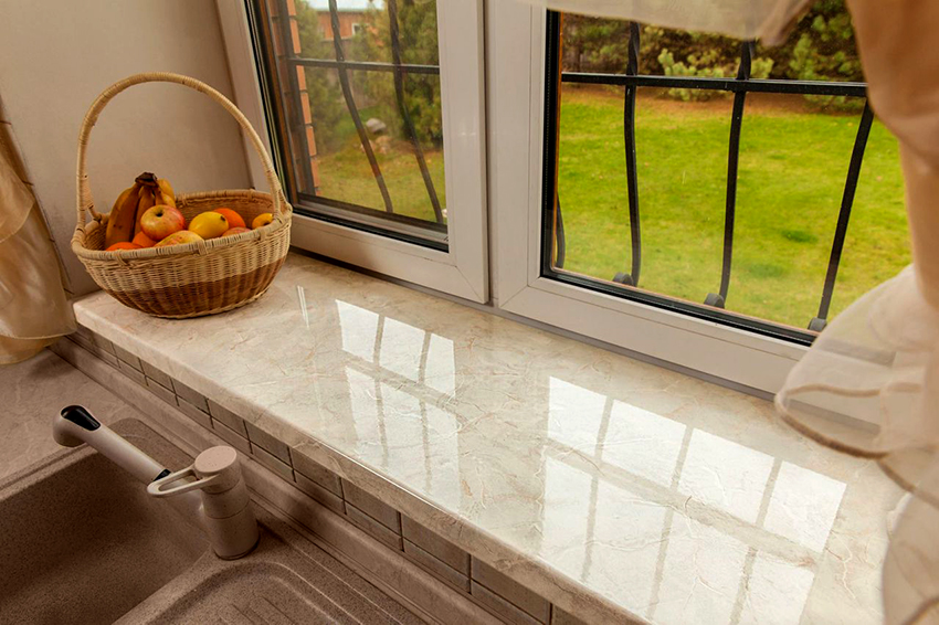 Artificial stone window sills are more expensive than wooden and plastic ones, but their service life is much longer Artificial stone window sills are more expensive than wooden and plastic ones, but their service life is much longer