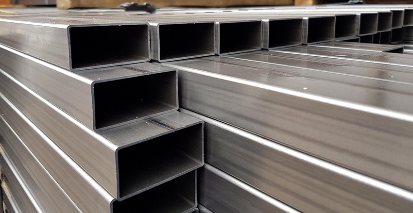 Kostnaden for en rektangulær profil starter på 51,5 tusen rubler per 1 tonn Kostnaden for en rektangulær profil starter på 51,5 tusen rubler per 1 tonn