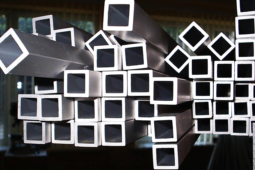 Formede firkantede rør må være i samsvar med GOST 8639-82 Formede firkantede rør må være i samsvar med GOST 8639-82