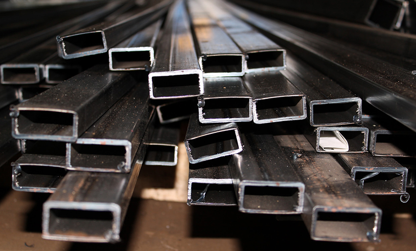 Du kan beregne kostnadene for rør med ønsket vekt ved hjelp av Metal Calculator Du kan beregne kostnaden for rør av ønsket vekt ved hjelp av Metal Calculator