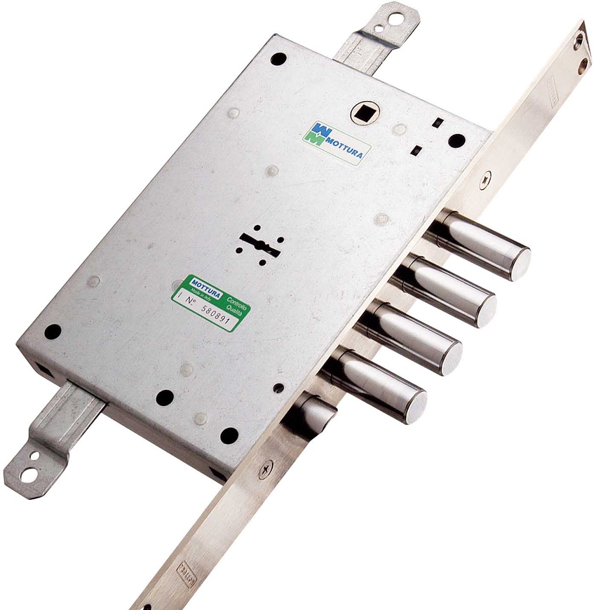 Pour remplacer le mécanisme de levier de la serrure, vous devez d'abord déplacer les barres transversales avec une clé Pour remplacer le mécanisme de levier de la serrure, vous devez d'abord déplacer les barres transversales avec une clé