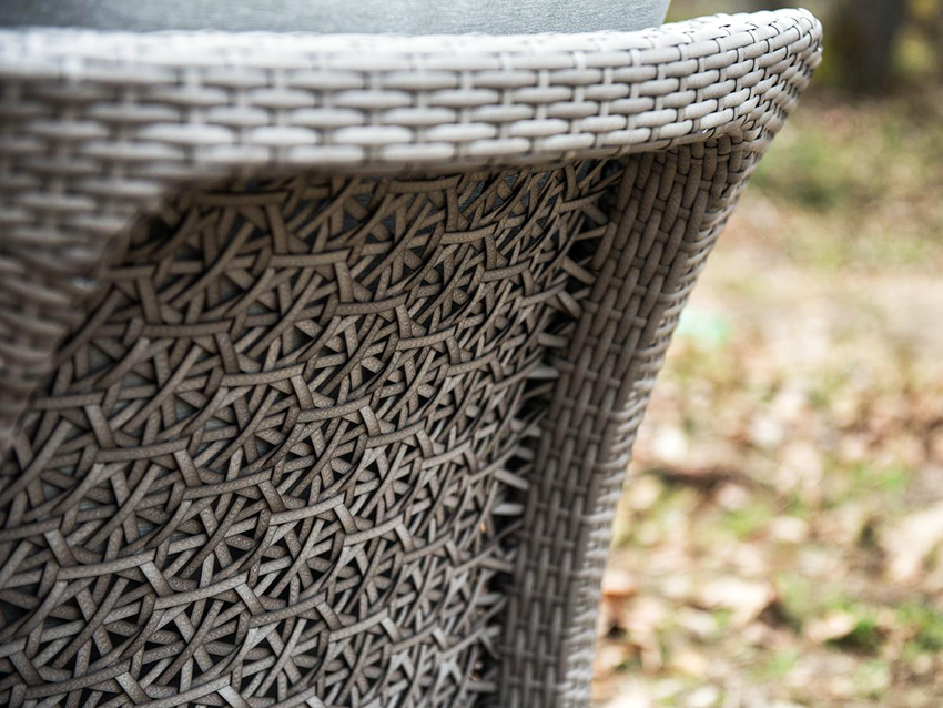 En af de vigtige faktorer, når du køber kunstige rottingmøbler, er vævningens kvalitet: mønsteret skal være jævnt og tæt, heller ikke beskadiget En af de vigtige faktorer, når du køber kunstige rottingmøbler, er vævningens kvalitet: mønsteret skal være jævnt og tæt, heller ikke beskadiget