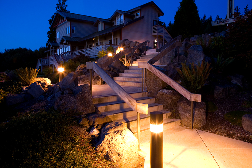 מנורות LED חיצוניות המופעלות באמצעות סוללה אידיאליות למקרים בהם אי אפשר לחבר את המנורה ישירות לרשת מנורות LED חיצוניות המופעלות באמצעות סוללה אידיאליות למקרים בהם אי אפשר לחבר את המנורה ישירות לרשת