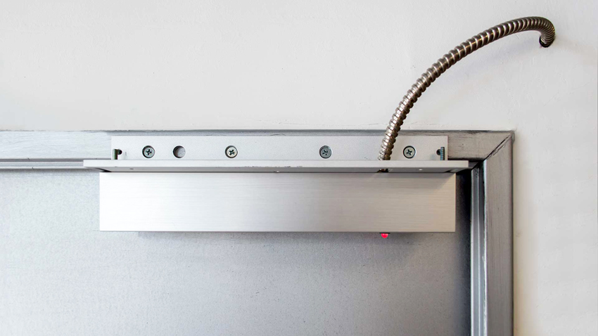 Po zainstalowaniu zamka elektromagnetycznego ważne jest sprawdzenie działania urządzenia Po zainstalowaniu zamka elektromagnetycznego ważne jest sprawdzenie działania urządzenia