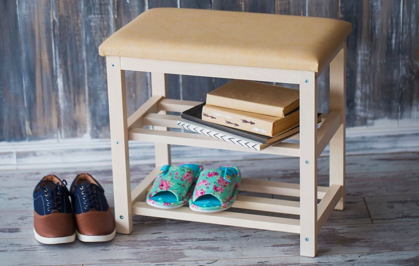 Tùy thuộc vào kích thước của hành lang, bạn có thể lắp đặt một phiên bản của băng ghế không chỉ có chiều cao mong muốn mà còn cả kích thước Tùy thuộc vào kích thước của hành lang, bạn có thể lắp đặt một phiên bản của băng ghế không chỉ có chiều cao mong muốn mà còn cả kích thước