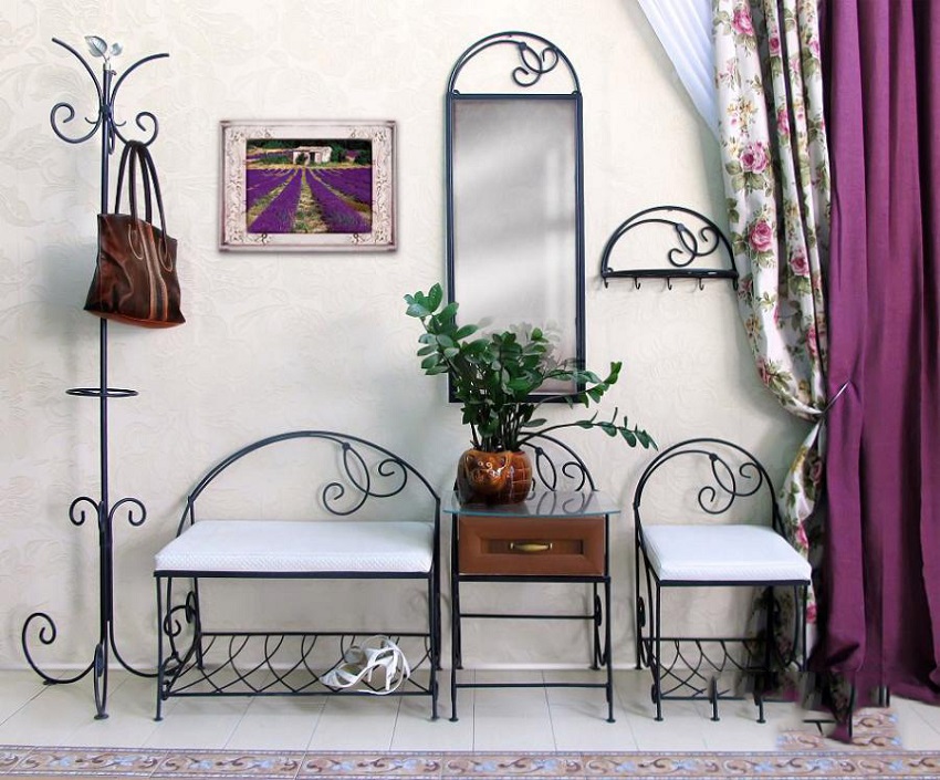 Ghế dài kim loại được trang bị kệ để lưu trữ giày dép dưới dạng lưới Ghế dài kim loại được trang bị kệ để lưu trữ giày dép dưới dạng lưới