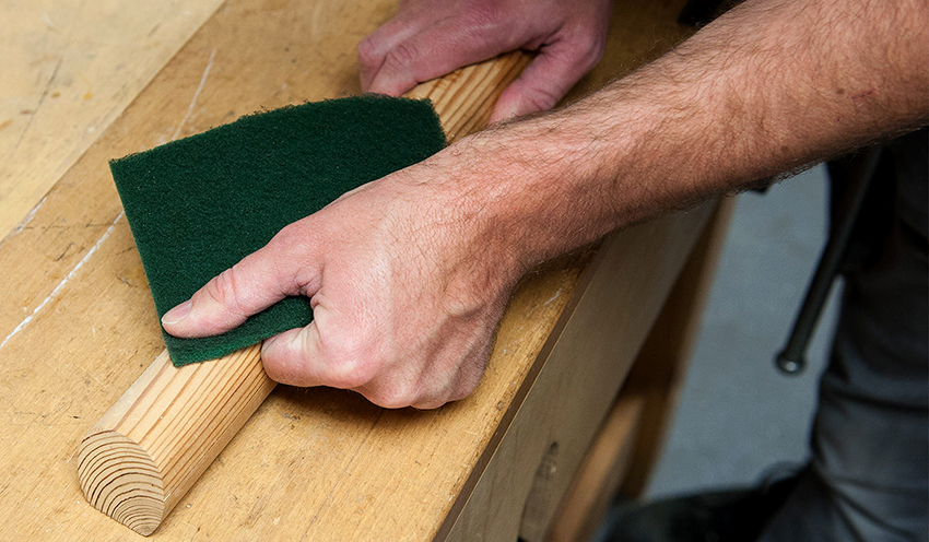 Hver detalj i krybben må slipes nøye