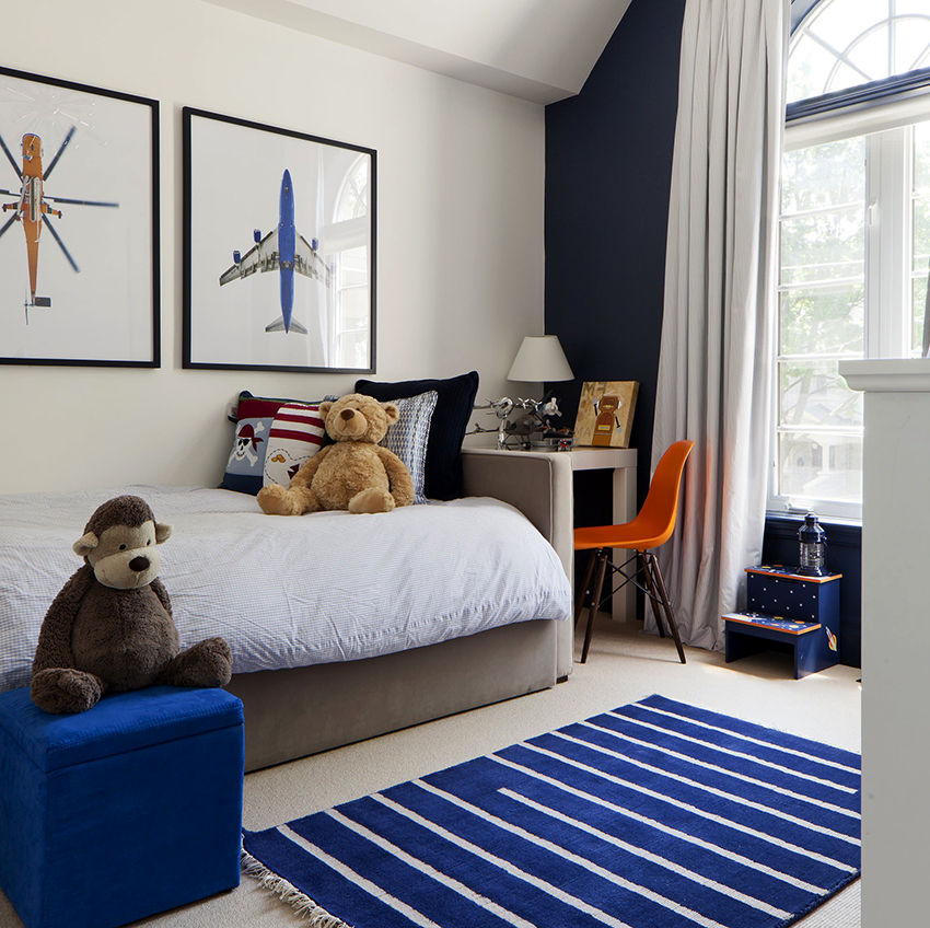 Standarden på enkeltsengen er 70 cm, og længden varierer fra 130 til 170 cm