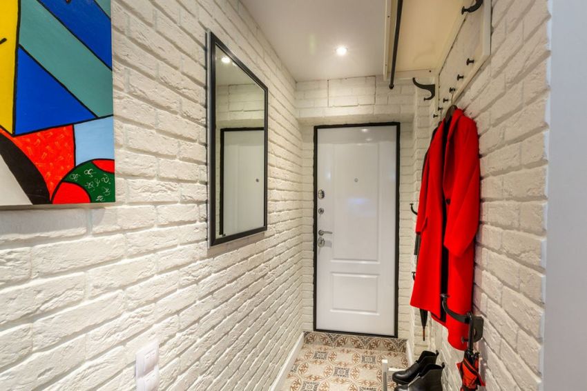 למסדרון קטן, מומלץ להשתמש בפלטת גוונים בהירה. למסדרון קטן, מומלץ להשתמש בפלטת גוונים בהירה.