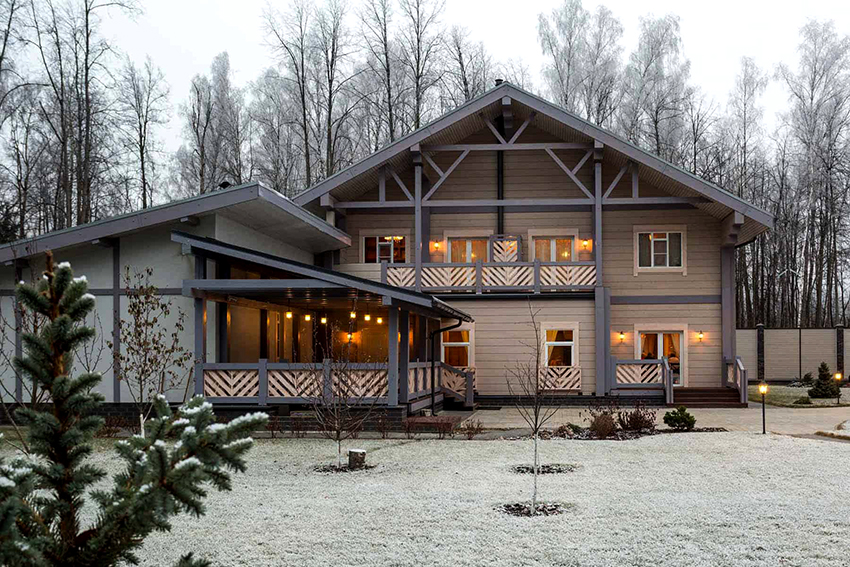 Najčešće se ploče koriste za završnu obradu fasade, postavljajući ih vodoravno ili okomito Najčešće se ploče koriste za završnu obradu fasade, postavljajući ih vodoravno ili okomito