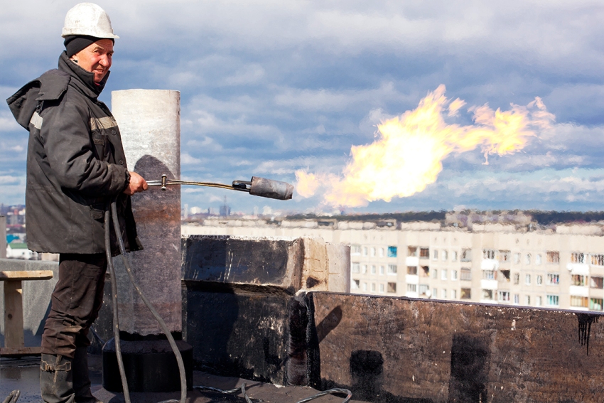 Gasbrændere er lette at bruge, lette, i stand til at skabe en flamme med tilstrækkelig høj effekt Gasbrændere er lette at bruge, lette, i stand til at skabe en flamme med tilstrækkelig høj effekt