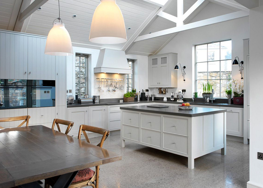 Conjunto branco - uma opção clássica para a culinária escandinava Conjunto branco - uma opção clássica para a culinária escandinava