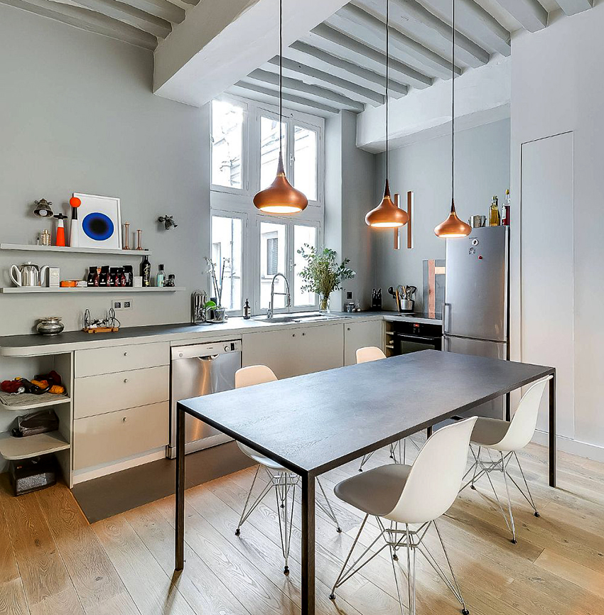 Lâmpadas e lustres podem ser usados em uma cozinha de estilo escandinavo Lâmpadas e lustres podem ser usados em uma cozinha de estilo escandinavo