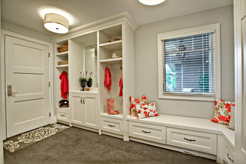 Moderne møbler til gangen er ikke kun funktionelle, men bærer også en æstetisk belastning Moderne møbler til gangen er ikke kun funktionelle, men bærer også en æstetisk belastning