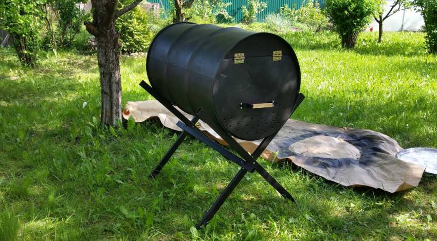 Fra en tønde med et volumen på 200 liter kan du fremstille en varmeenhed placeret i vandret plan Fra en tønde med et volumen på 200 liter kan du fremstille en varmeenhed placeret i vandret plan