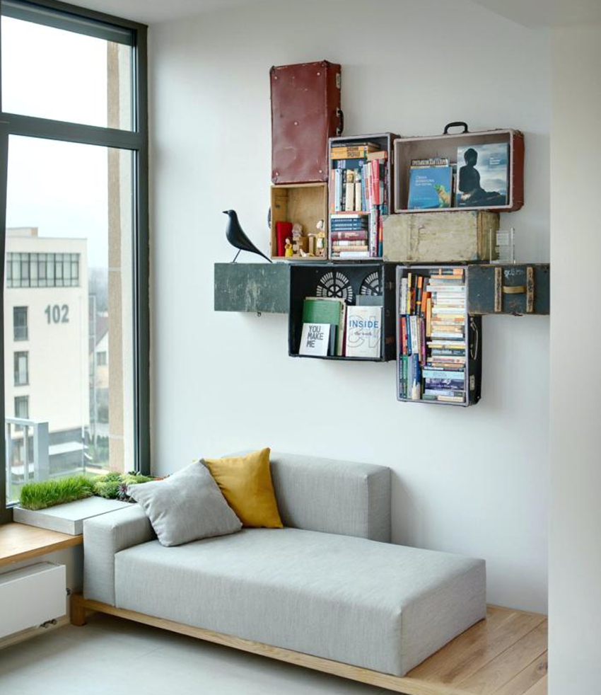 Gamle kofferter er en fantastisk hylle for bøker Gamle kofferter er en fantastisk hylle for bøker