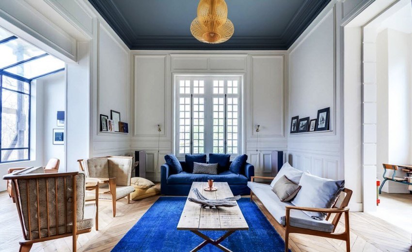 Всички интериорни предмети трябва да са в хармония помежду си, като се подчиняват на една концепция Всички интериорни предмети трябва да са в хармония помежду си, като се подчиняват на една концепция