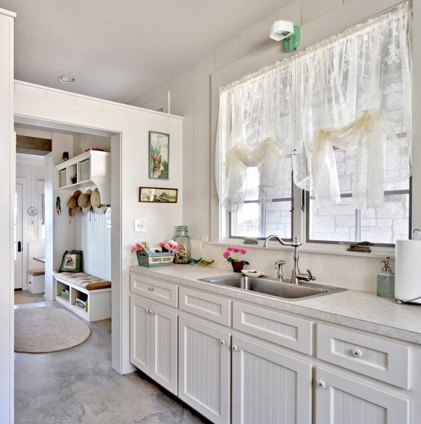 Sa kabila ng halatang pagka-orihinal nito, halos lahat ay may gusto sa istilong Scandinavian sa interior. Sa kabila ng halatang pagka-orihinal nito, halos lahat ay may gusto sa istilong Scandinavian sa interior.